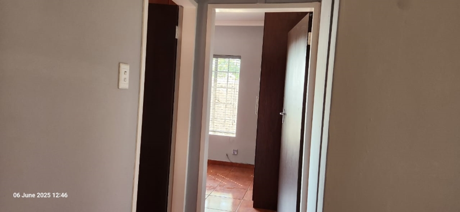 4 Bedroom Property for Sale in Waterkloof East North West